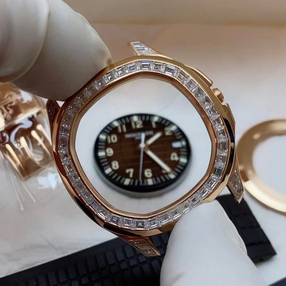 Aquanaut moissanite bezel and case set with 18k rose gold plating